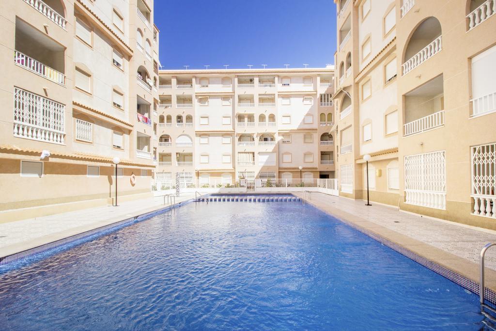 Apartamento Felix De La Fuente Torrevieja Dış mekan fotoğraf